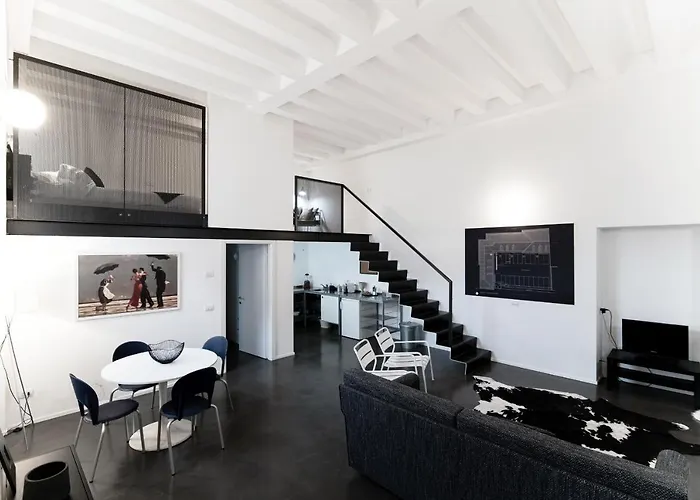 Porta Torre Loft - byMyHomeinComo